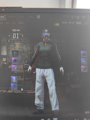 绝地求生（PUBG）生存等级11 名誉等级2 成长武器1 究极 载具6 枪皮三级美杜莎，彩色烟雾弹